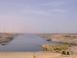 阿斯旺大坝什么时候建成(阿斯旺大坝地理位置)