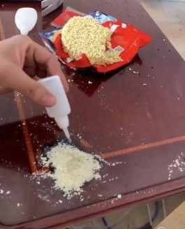 方便面补一切是什么梗？方便面补一切是什么意思？