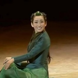 不知上辈子吃了什么蜈蚣屎是什么梗？不知上辈子吃了什么蜈蚣屎是什么意思？